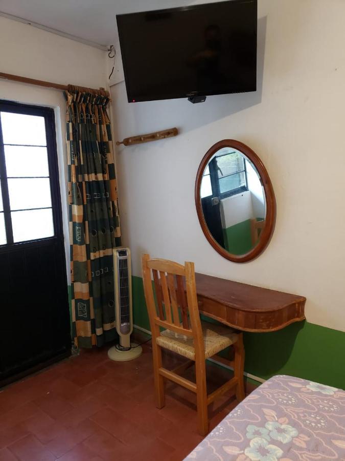 Hospedaje Don Isidro Tepoztlán Buitenkant foto
